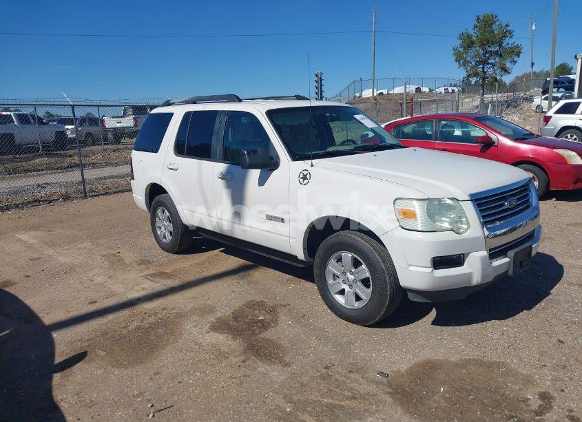 2008 Ford Explorer XLT (VIN 1FMEU63E58UA90704) main photo