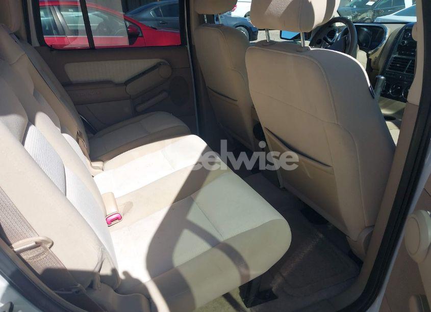 Photo 8 of 2008 Ford Explorer XLT (VIN 1FMEU63E58UA90704)