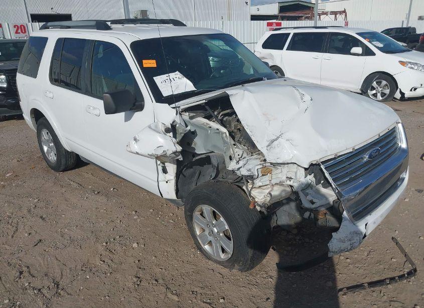 2009 Ford Explorer XLT (VIN 1FMEU63E59UA32853) main photo