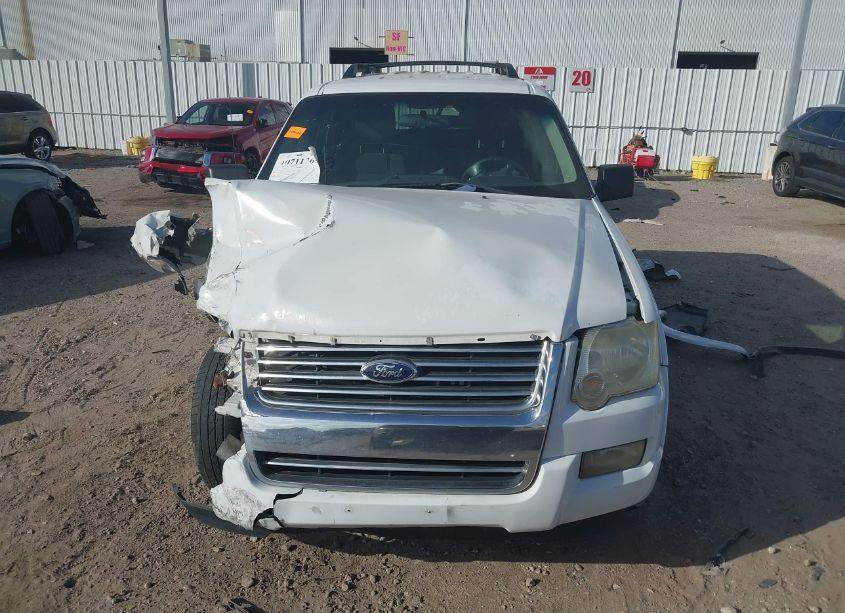 Photo 13 of 2009 Ford Explorer XLT (VIN 1FMEU63E59UA32853)
