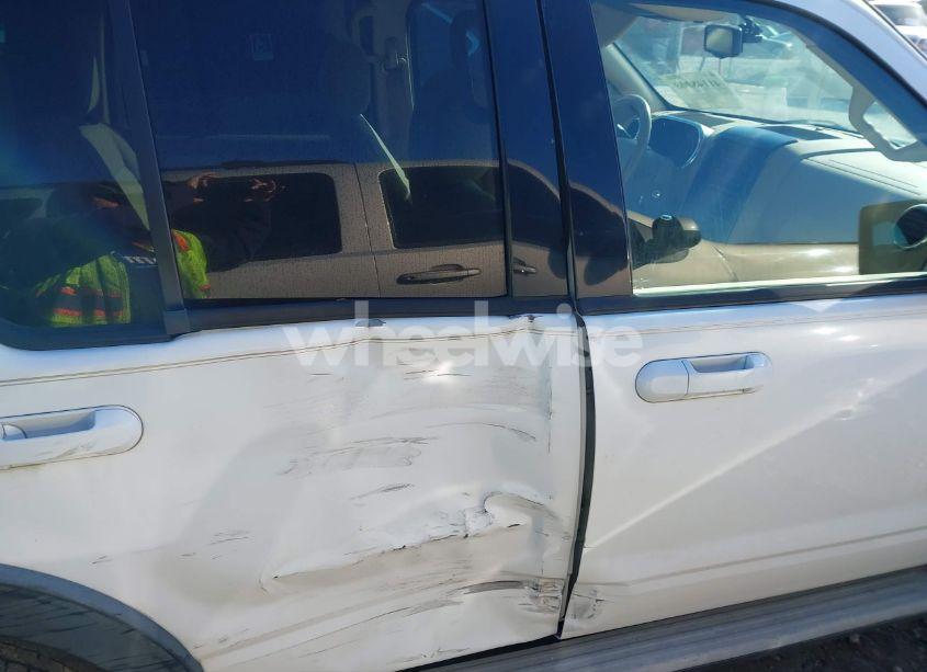 Photo 13 of 2007 Ford Explorer XLT (VIN 1FMEU63E67UA87793)