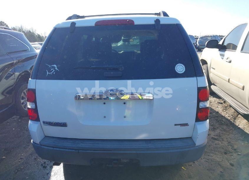 Photo 16 of 2007 Ford Explorer XLT (VIN 1FMEU63E67UA87793)