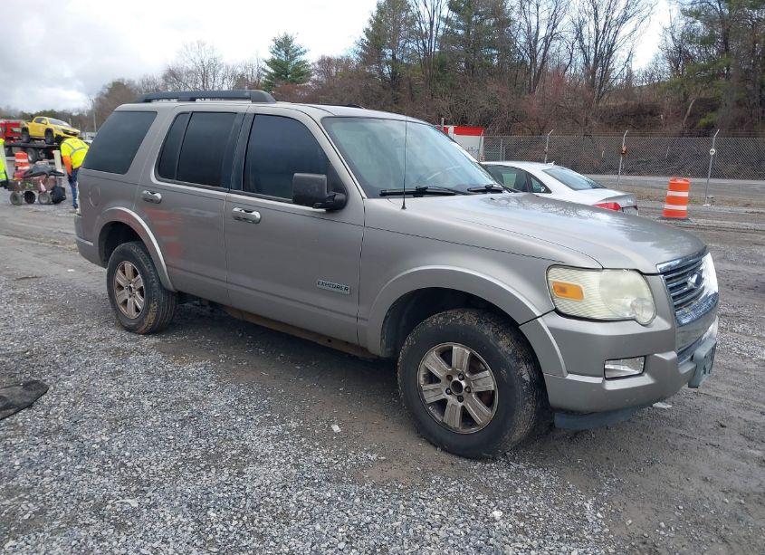 2008 Ford Explorer XLT (VIN 1FMEU63E68UA54147) main photo