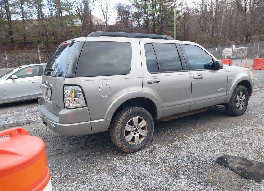Photo 4 of 2008 Ford Explorer XLT (VIN 1FMEU63E68UA54147)