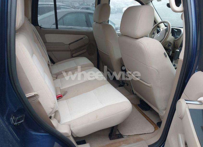 Photo 8 of 2008 Ford Explorer XLT (VIN 1FMEU63E68UB09129)