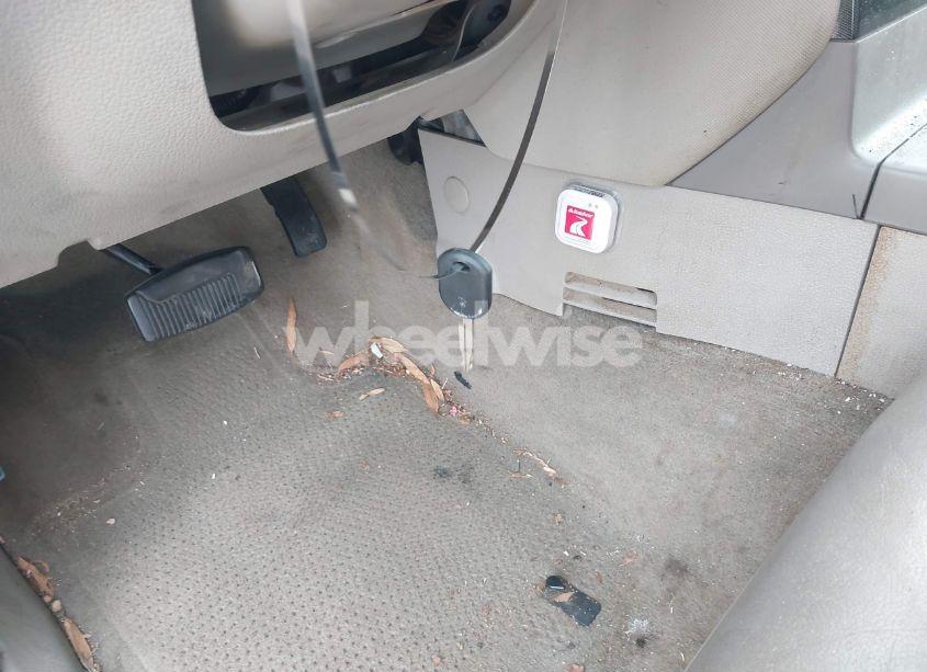 Photo 11 of 2006 Ford Explorer XLT (VIN 1FMEU63E76UA57295)