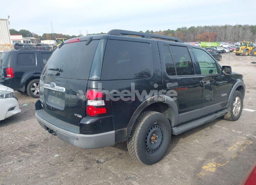 Photo 4 of 2006 Ford Explorer XLT (VIN 1FMEU63E76UA57295)