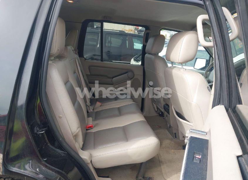 Photo 8 of 2006 Ford Explorer XLT (VIN 1FMEU63E76UA57295)