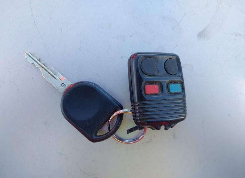 Photo 11 of 2006 Ford Explorer XLT (VIN 1FMEU63E86UB55610)