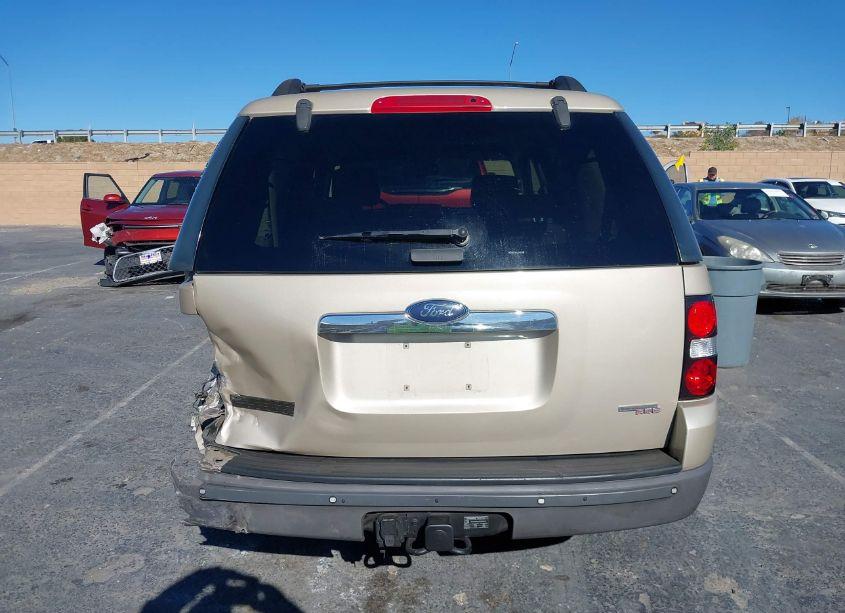 Photo 16 of 2006 Ford Explorer XLT (VIN 1FMEU63E86UB55610)