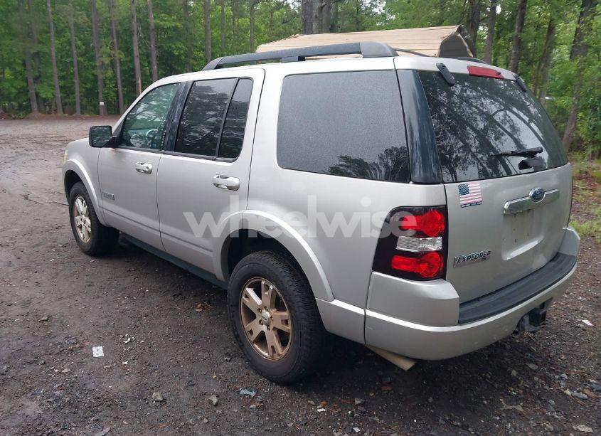 Photo 3 of 2008 Ford Explorer XLT (VIN 1FMEU63E88UB07334)