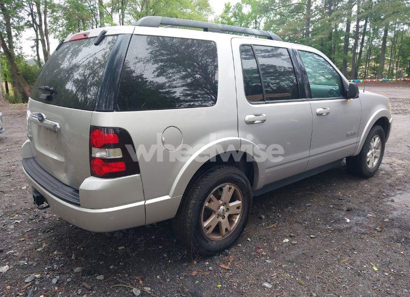 Photo 4 of 2008 Ford Explorer XLT (VIN 1FMEU63E88UB07334)