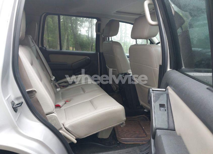 Photo 8 of 2008 Ford Explorer XLT (VIN 1FMEU63E88UB07334)