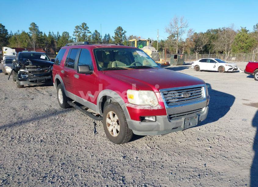 2006 Ford Explorer XLT (VIN 1FMEU63E96UA42331) main photo
