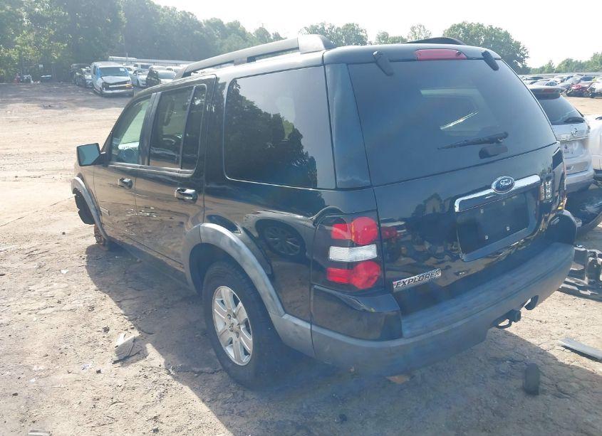 Photo 3 of 2007 Ford Explorer XLT (VIN 1FMEU63E97UB50966)