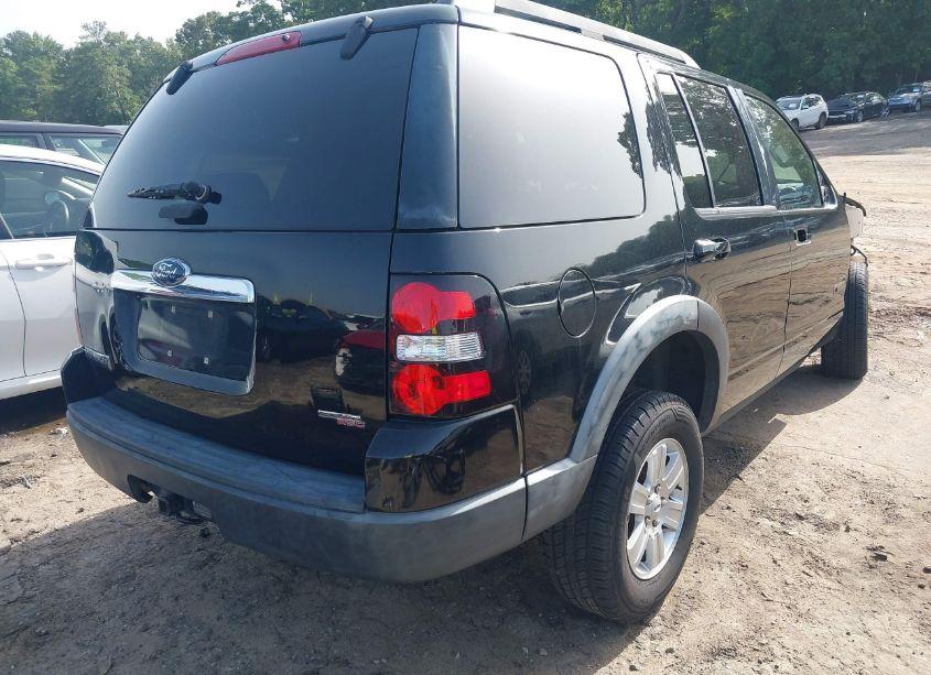Photo 4 of 2007 Ford Explorer XLT (VIN 1FMEU63E97UB50966)