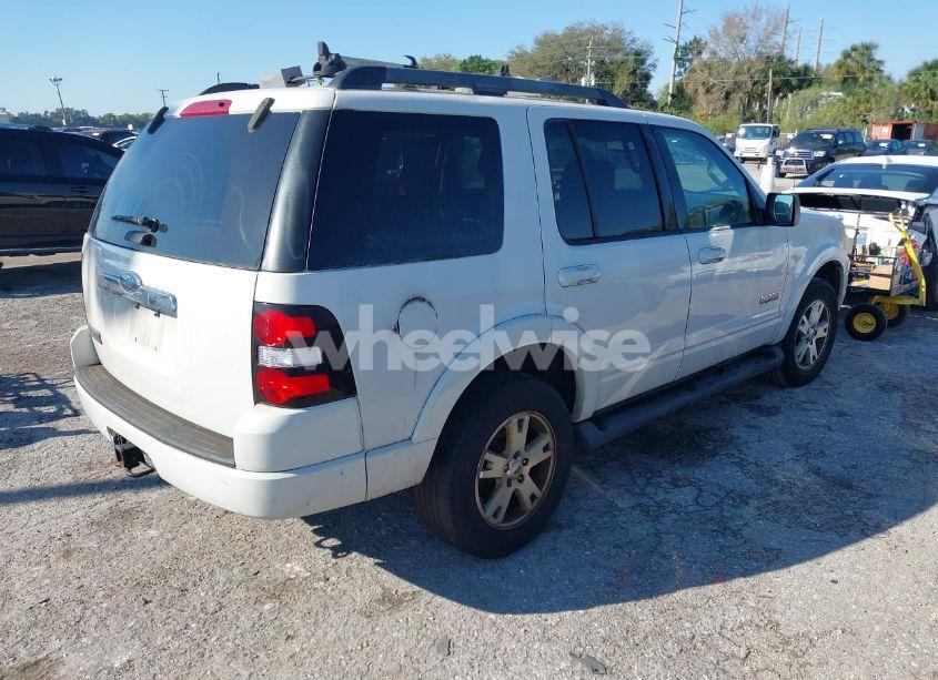 Photo 4 of 2008 Ford Explorer XLT (VIN 1FMEU63E98UA49959)