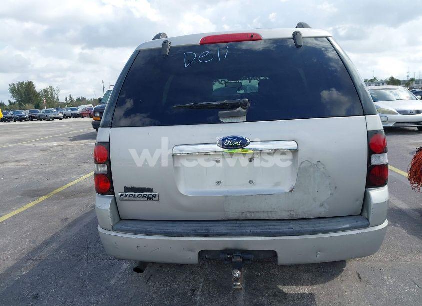 Photo 12 of 2008 Ford Explorer XLT (VIN 1FMEU63EX8UA58640)