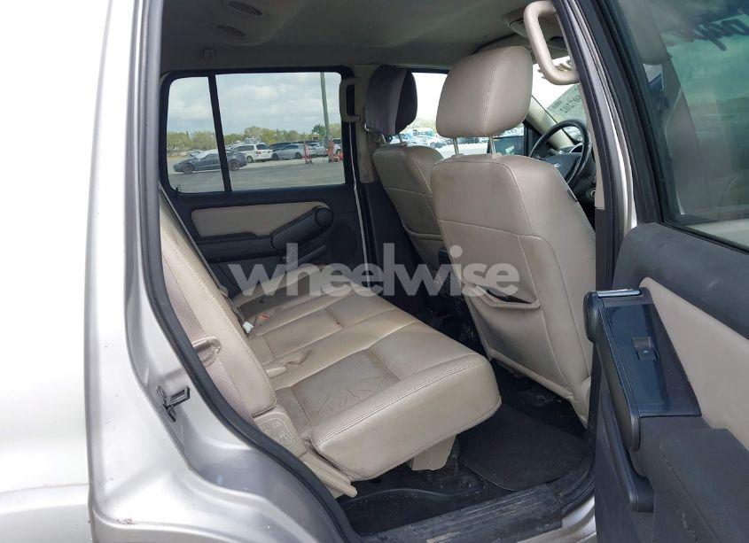 Photo 8 of 2008 Ford Explorer XLT (VIN 1FMEU63EX8UA58640)