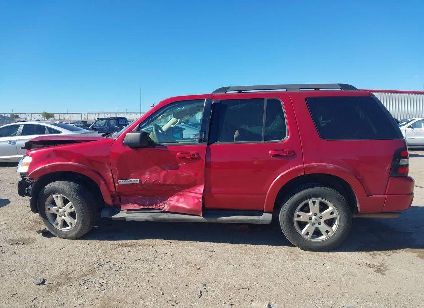 Photo 14 of 2008 Ford Explorer XLT (VIN 1FMEU63EX8UA69637)