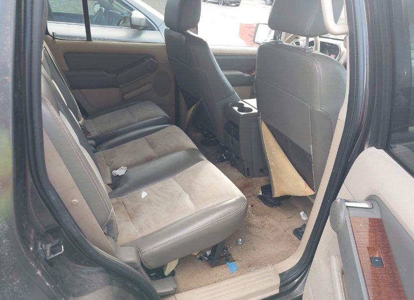 Photo 8 of 2006 Ford Explorer EDDIE BAUER (VIN 1FMEU648X6UA70051)