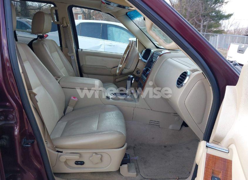 Photo 5 of 2006 Ford Explorer EDDIE BAUER (VIN 1FMEU64E06UB37309)