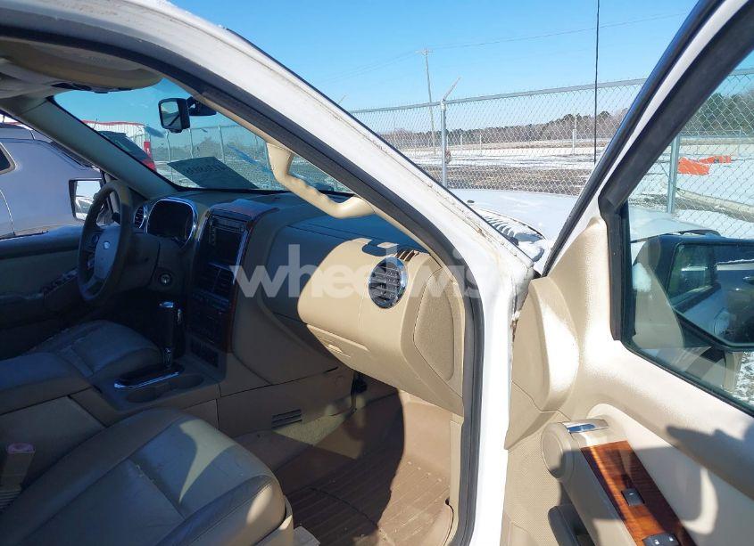 Photo 5 of 2007 Ford Explorer EDDIE BAUER (VIN 1FMEU64E37UA36282)