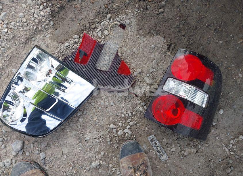 Photo 18 of 2008 Ford Explorer EDDIE BAUER (VIN 1FMEU64E38UA91526)