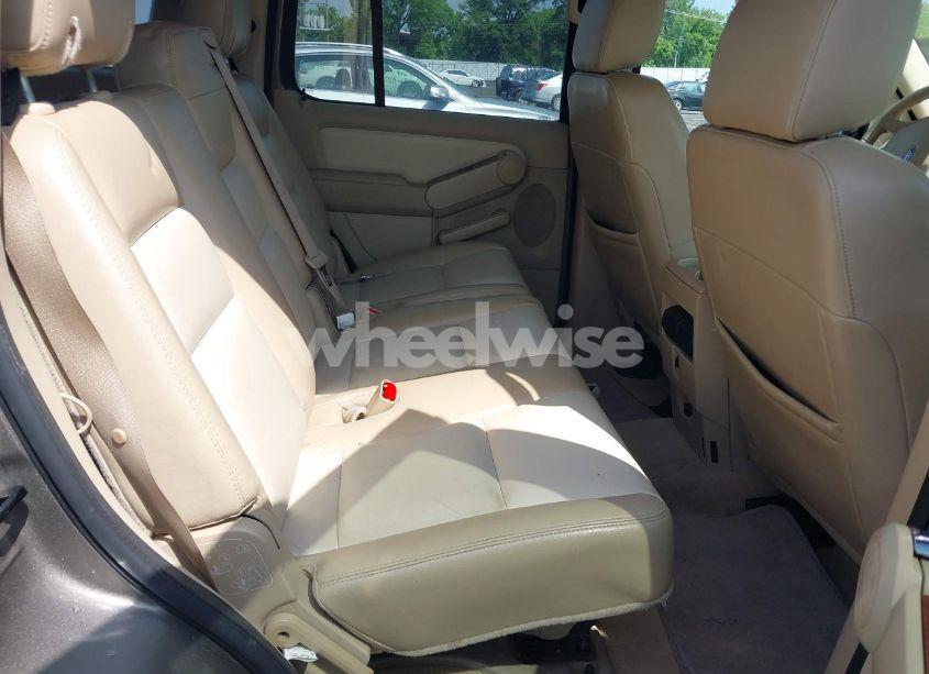 Photo 8 of 2006 Ford Explorer EDDIE BAUER (VIN 1FMEU64E46UA91712)