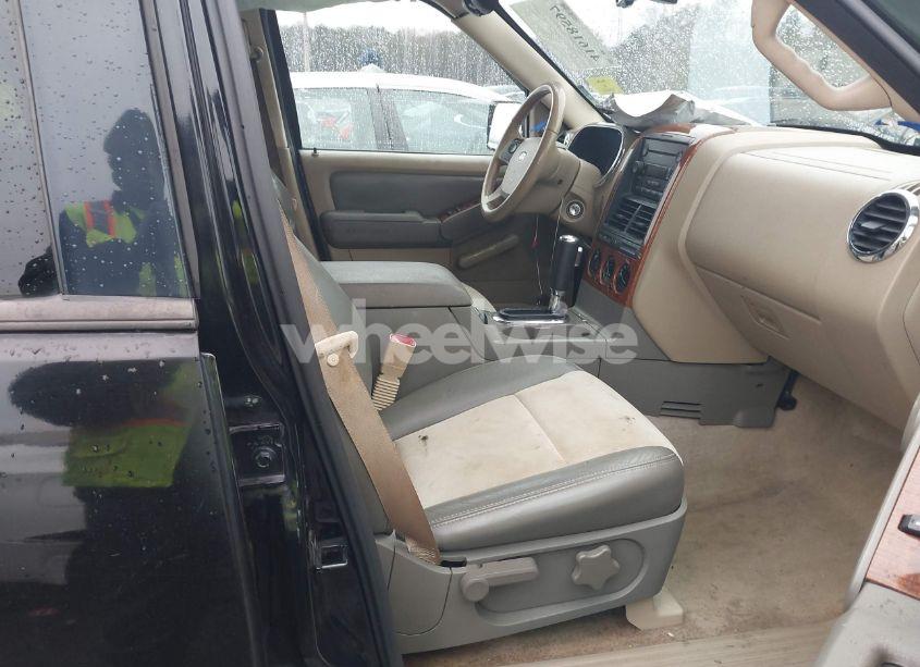 Photo 5 of 2007 Ford Explorer EDDIE BAUER (VIN 1FMEU64E47UA62597)