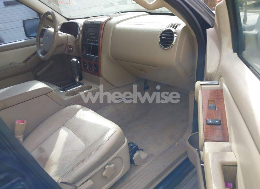 Photo 5 of 2007 Ford Explorer EDDIE BAUER (VIN 1FMEU64E47UB79466)