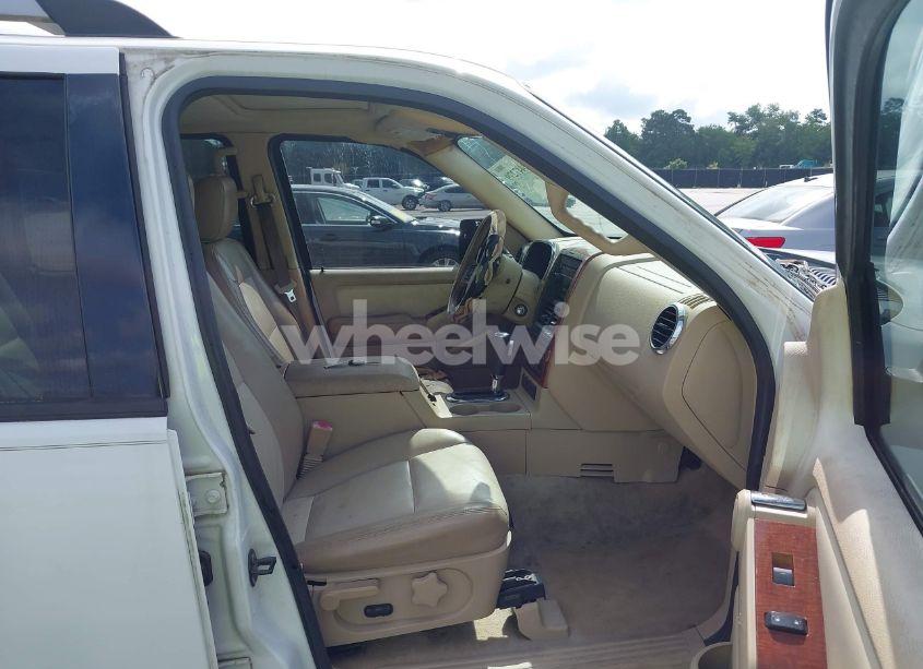 Photo 5 of 2006 Ford Explorer EDDIE BAUER (VIN 1FMEU64E76UA20438)