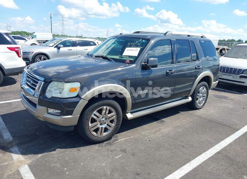 Photo 2 of 2007 Ford Explorer EDDIE BAUER (VIN 1FMEU64E87UA42370)