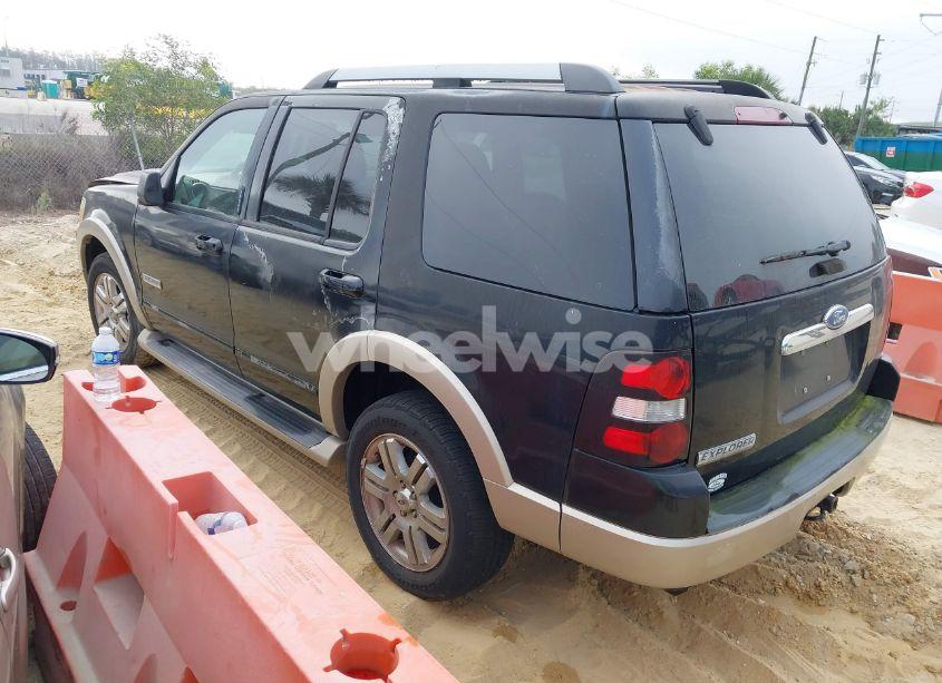 Photo 3 of 2007 Ford Explorer EDDIE BAUER (VIN 1FMEU64EX7UA49417)