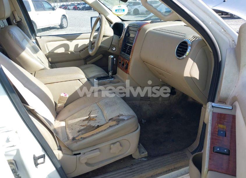 Photo 5 of 2007 Ford Explorer EDDIE BAUER (VIN 1FMEU64EX7UA89612)