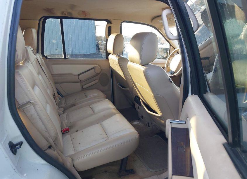 Photo 8 of 2006 Ford Explorer LIMITED (VIN 1FMEU65E06ZA18662)