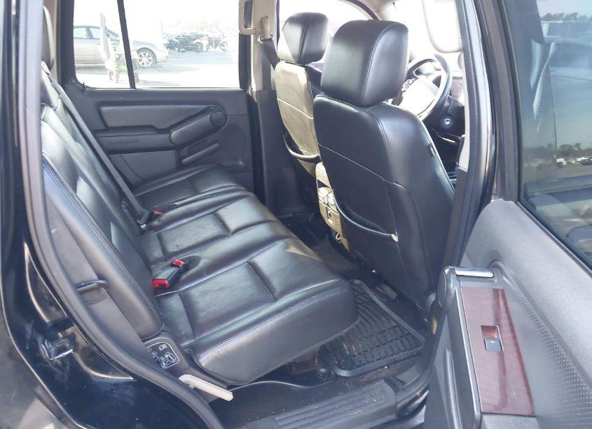 Photo 8 of 2007 Ford Explorer LIMITED (VIN 1FMEU65E07UB29596)