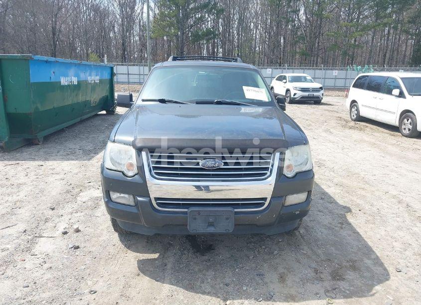 Photo 6 of 2010 Ford Explorer XLT (VIN 1FMEU6DE0AUA37719)