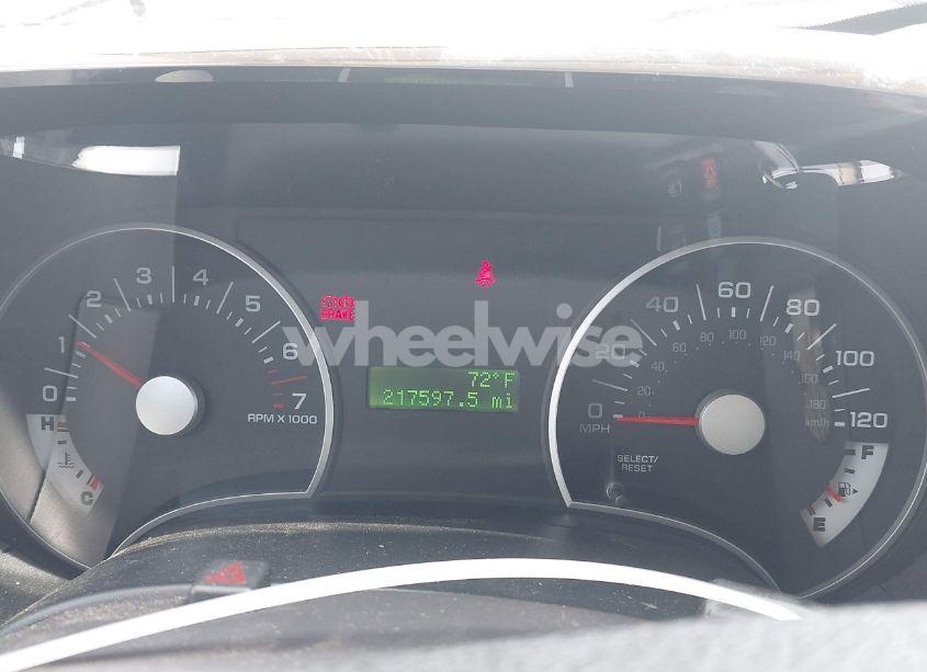 Photo 7 of 2010 Ford Explorer XLT (VIN 1FMEU6DE0AUA37719)