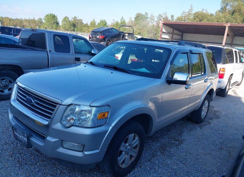 Photo 2 of 2010 Ford Explorer XLT (VIN 1FMEU6DE0AUA47103)