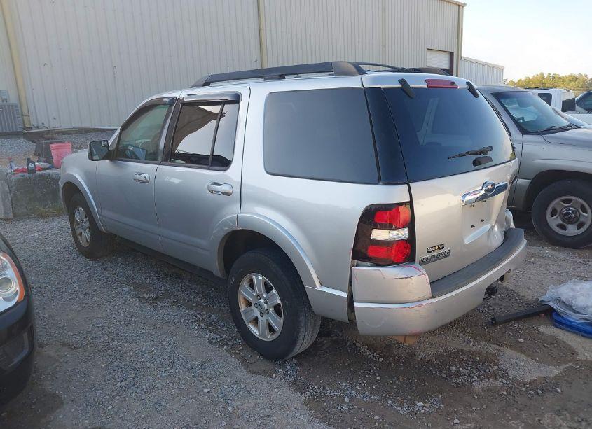 Photo 3 of 2010 Ford Explorer XLT (VIN 1FMEU6DE0AUA47103)