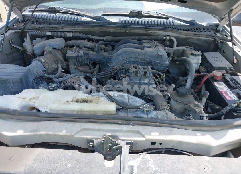 Photo 10 of 2010 Ford Explorer XLT (VIN 1FMEU6DE1AUA38927)