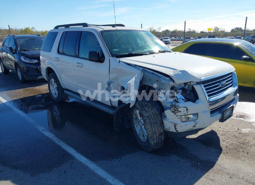 2010 Ford Explorer XLT (VIN 1FMEU6DE2AUA93242) main photo