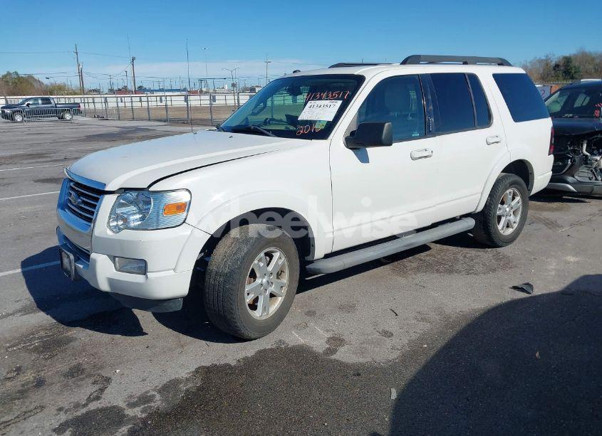 Photo 2 of 2010 Ford Explorer XLT (VIN 1FMEU6DE2AUA93242)