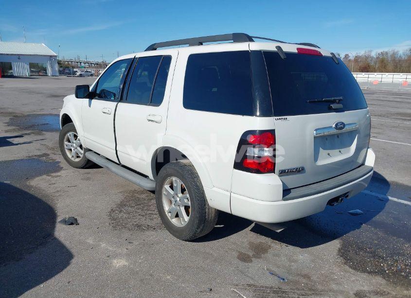 Photo 3 of 2010 Ford Explorer XLT (VIN 1FMEU6DE2AUA93242)