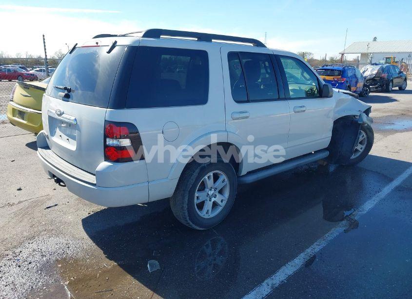 Photo 4 of 2010 Ford Explorer XLT (VIN 1FMEU6DE2AUA93242)