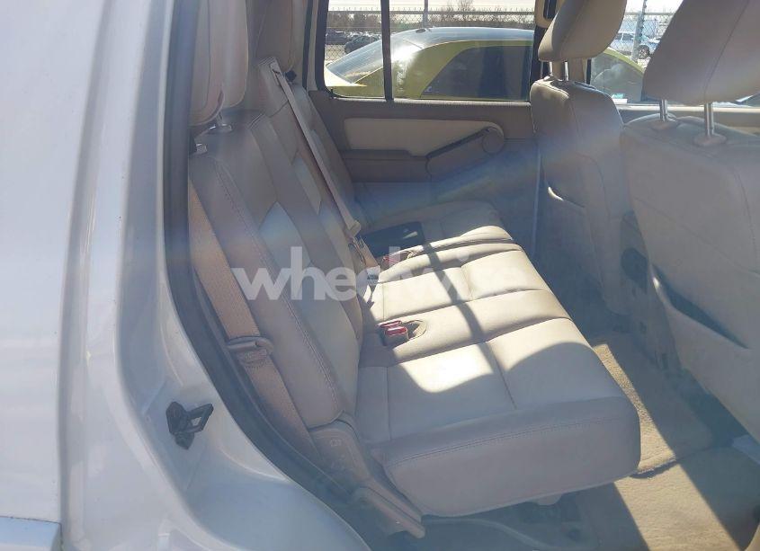 Photo 8 of 2010 Ford Explorer XLT (VIN 1FMEU6DE2AUA93242)