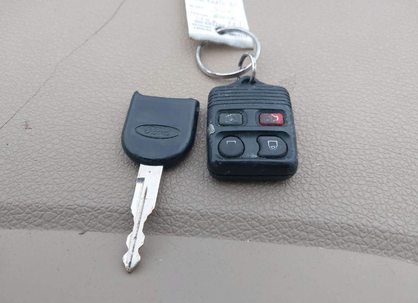 Photo 11 of 2010 Ford Explorer XLT (VIN 1FMEU6DE3AUA10255)