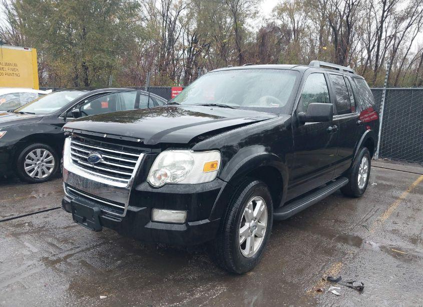 Photo 2 of 2010 Ford Explorer XLT (VIN 1FMEU6DE3AUA10255)