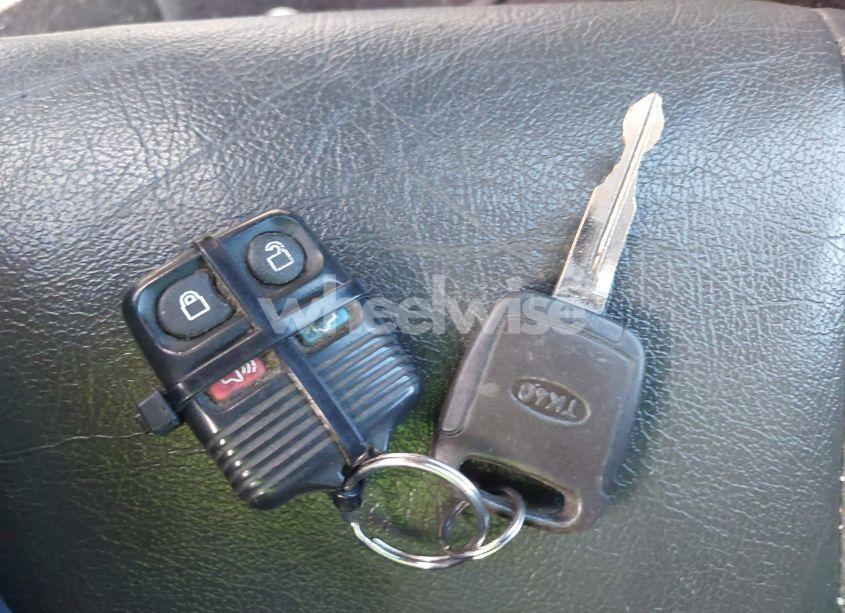 Photo 11 of 2010 Ford Explorer XLT (VIN 1FMEU6DE3AUA12250)